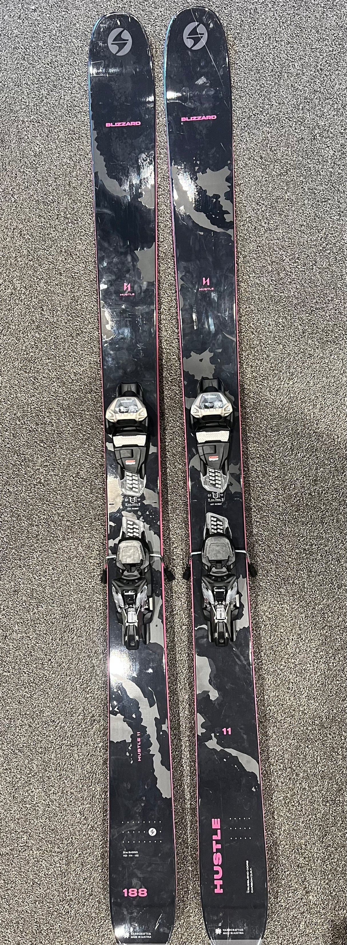 Hustle 11 23/24 EX DEMO Inc Marker Griffon TCX