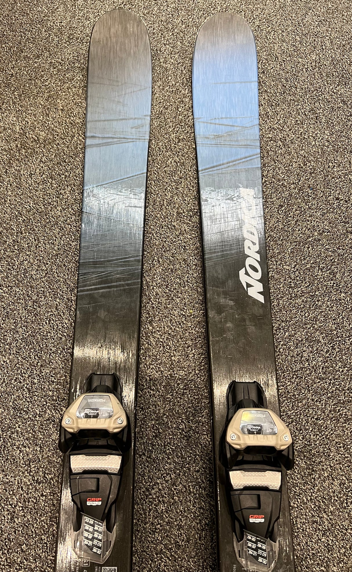 Unleashed 98 + Marker Griffon TCX Binding (EX DEMO)