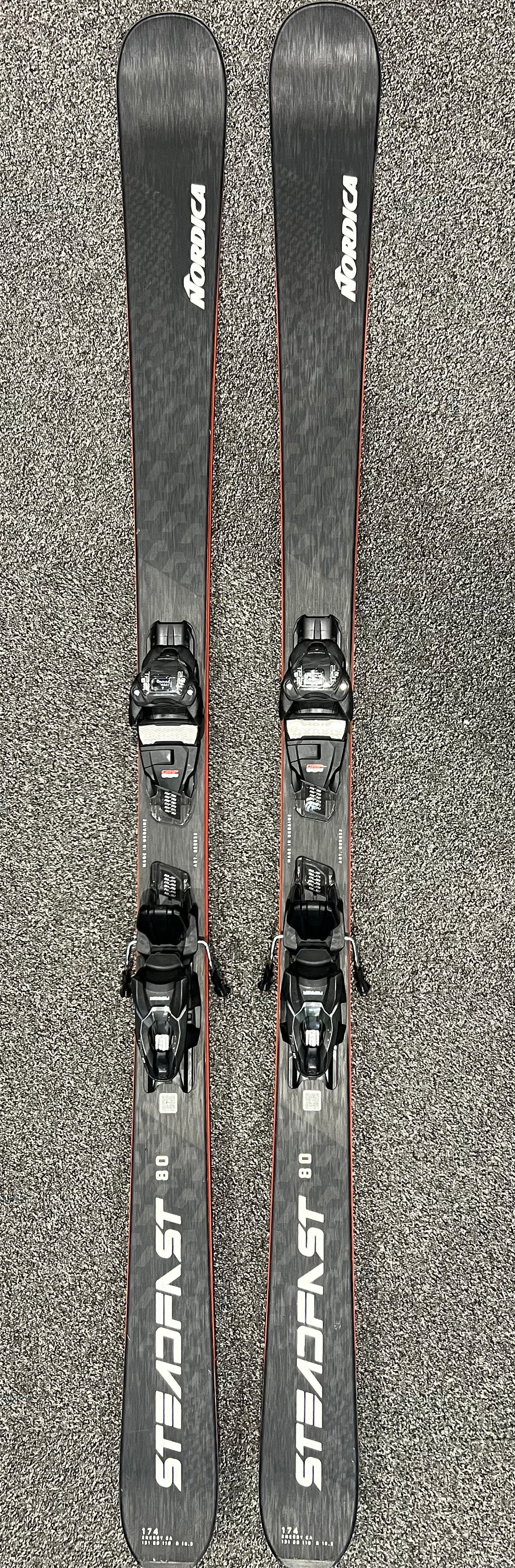 Steadfast 80 24/25 + Marker Griffon TCX Binding (EX DEMO)