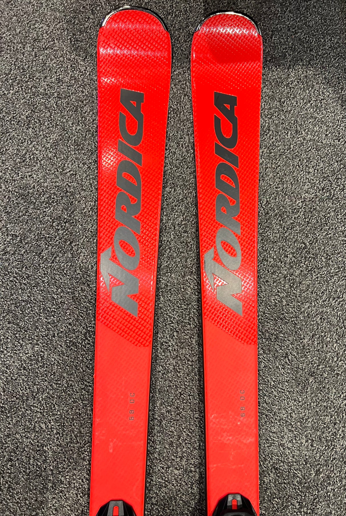 Spitfire DC 68 including TPX12 FDT binding 24/25 (EX DEMO)