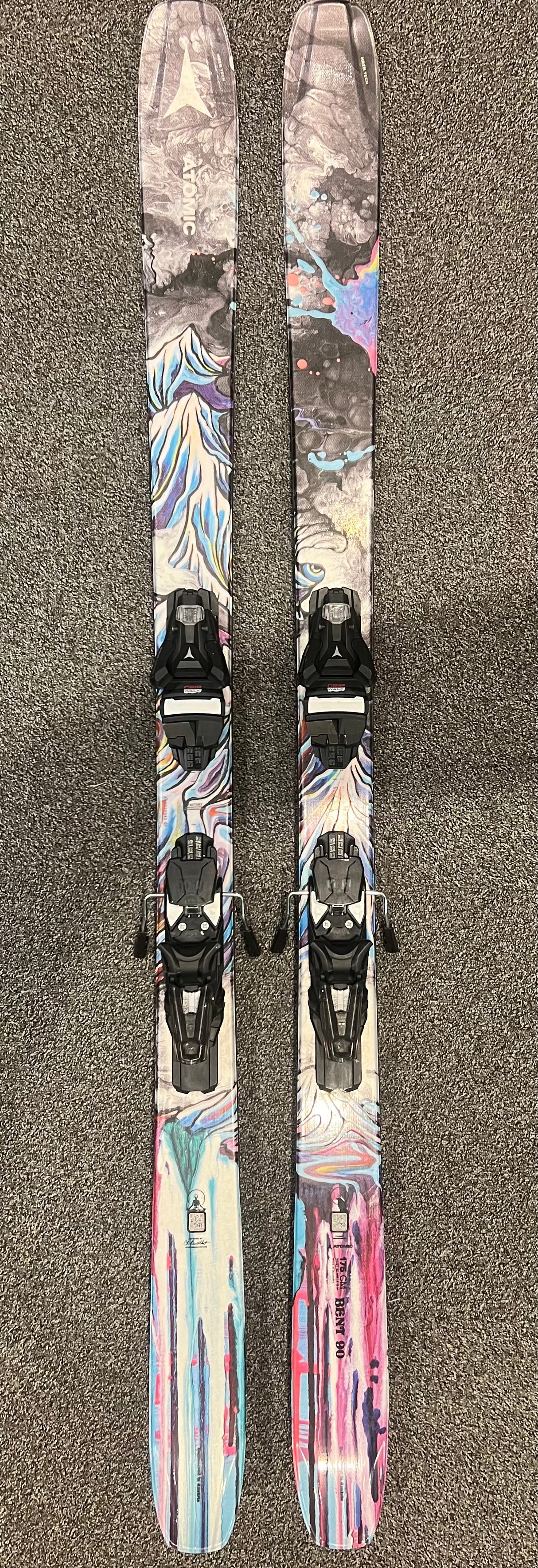 Bent 90 24/25 Ex Demo inc. Strive 13 Bindings
