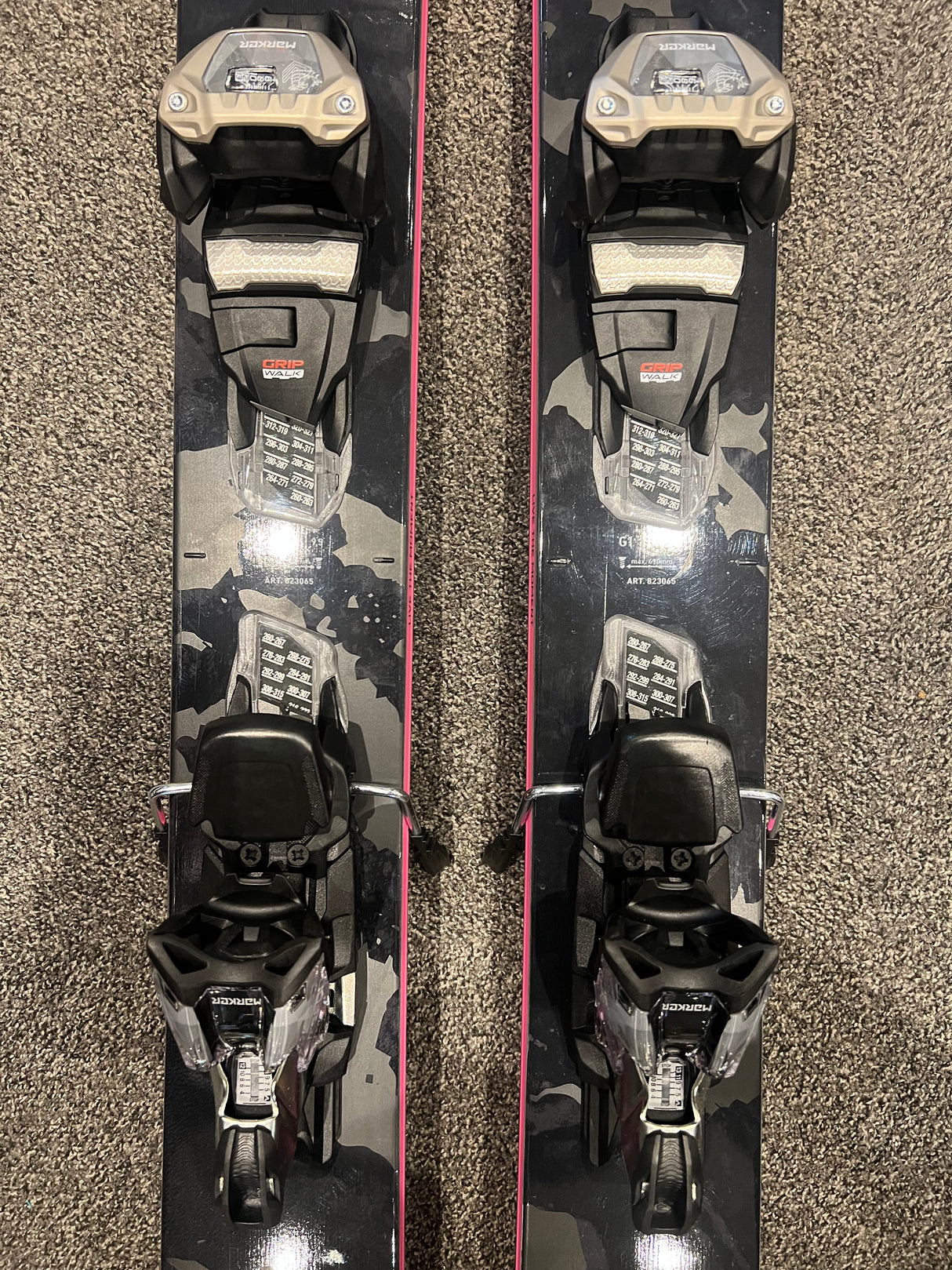 Hustle 11 23/24 EX DEMO Inc Marker Griffon TCX