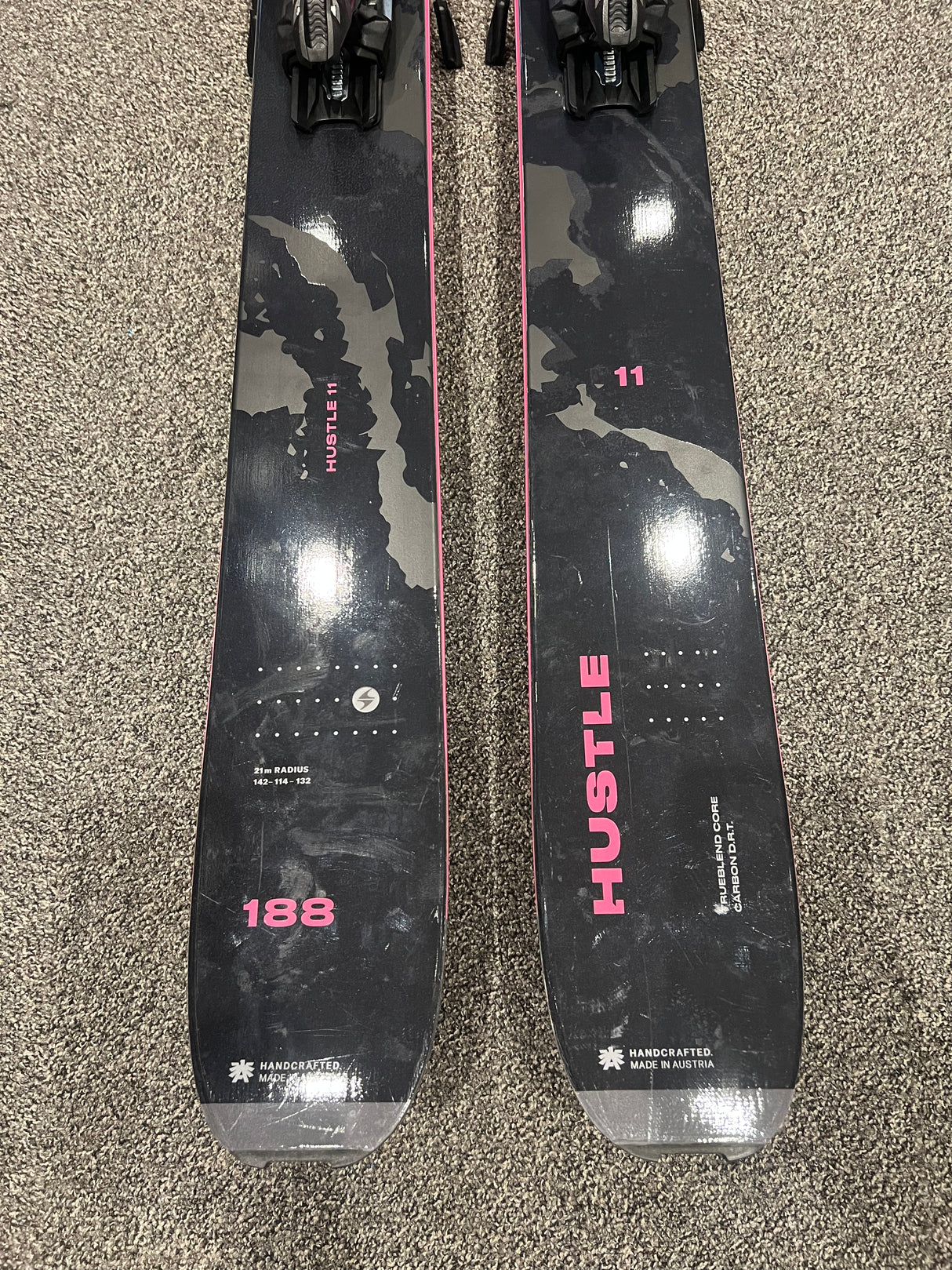 Hustle 11 23/24 EX DEMO Inc Marker Griffon TCX