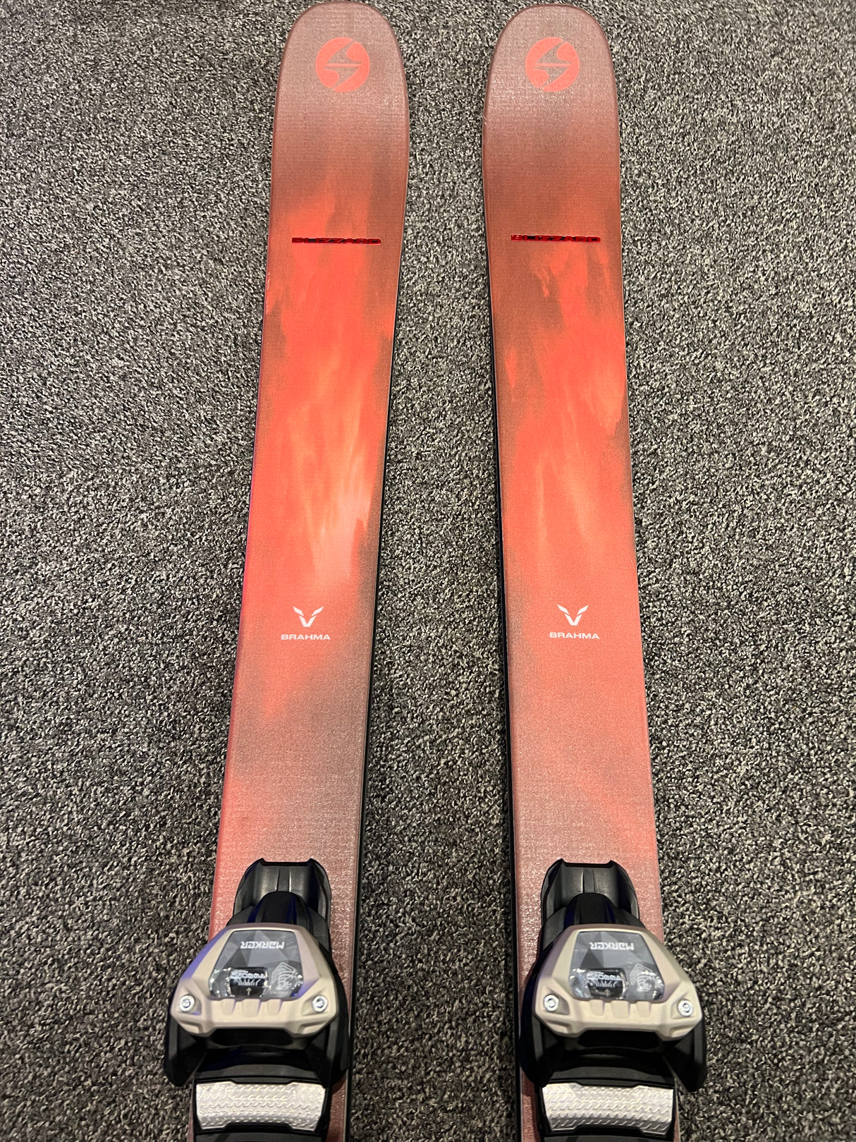 Brahma 88 23/24 EX DEMO Inc Marker Griffon TCX