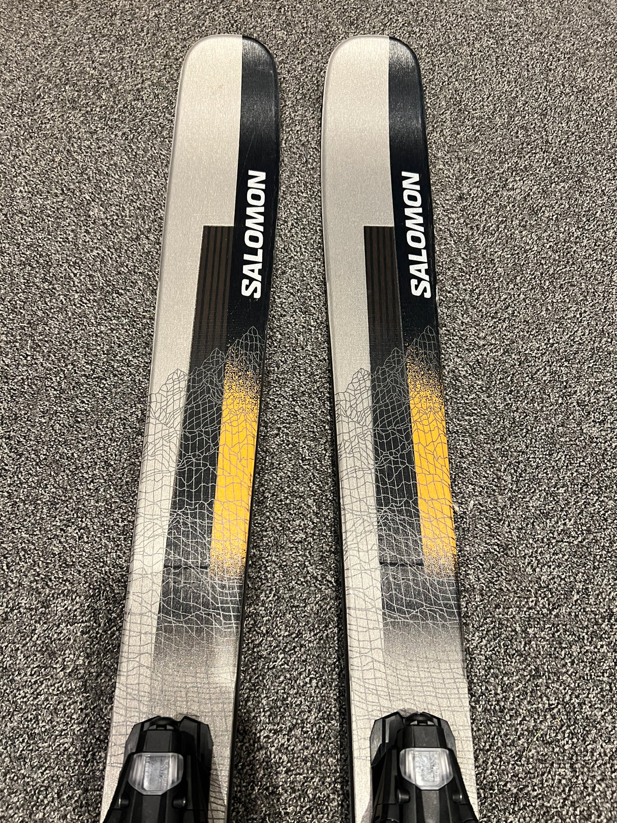 Stance 84 Inc. GW Binding 23/24 EX DEMO Skis