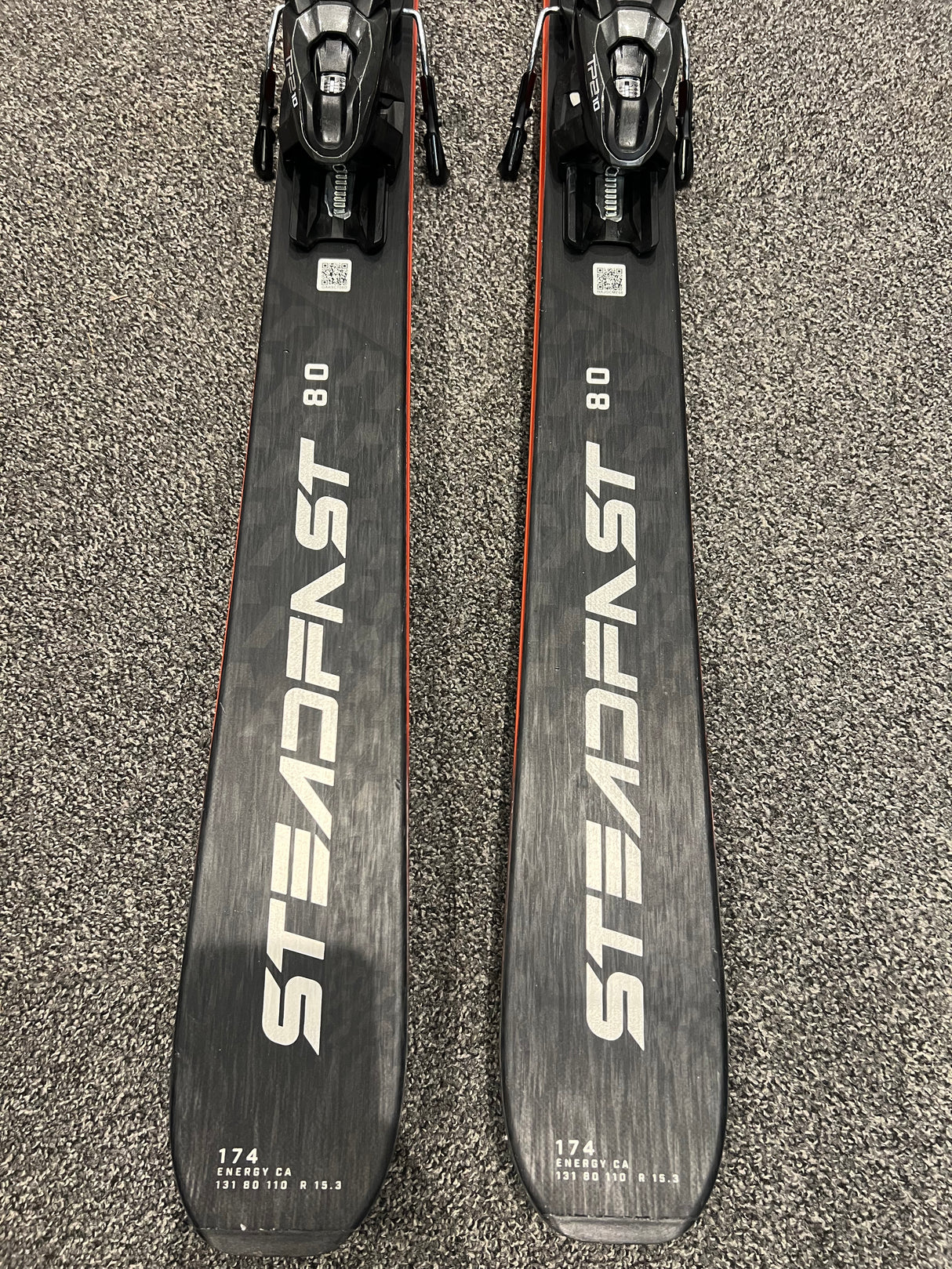 Steadfast 80 24/25 + Marker Griffon TCX Binding (EX DEMO)