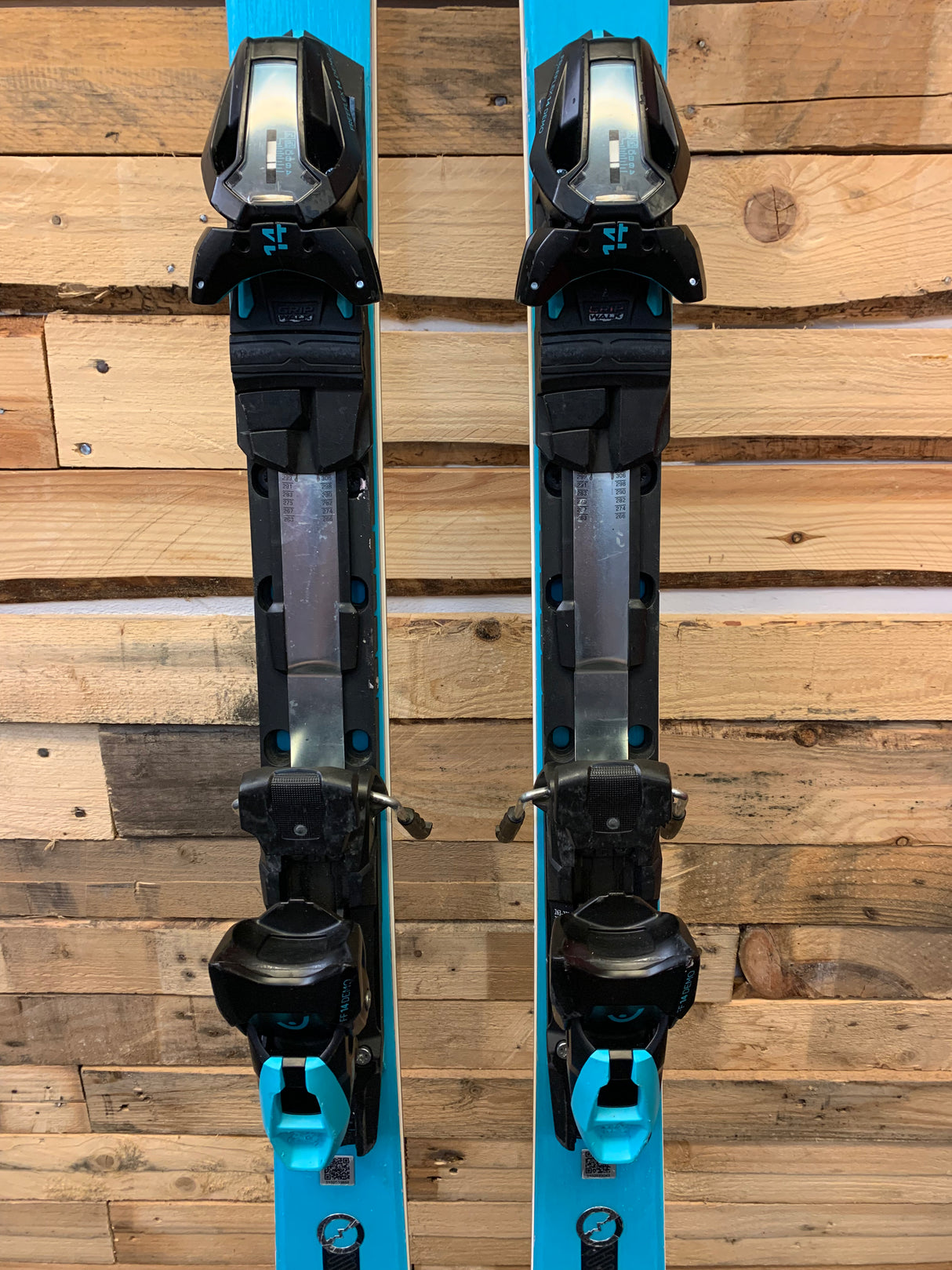Worldcup Rebels e-Race Pro with FreeFlex ST 14 Demo Bindings 23/24 (EX DEMO)