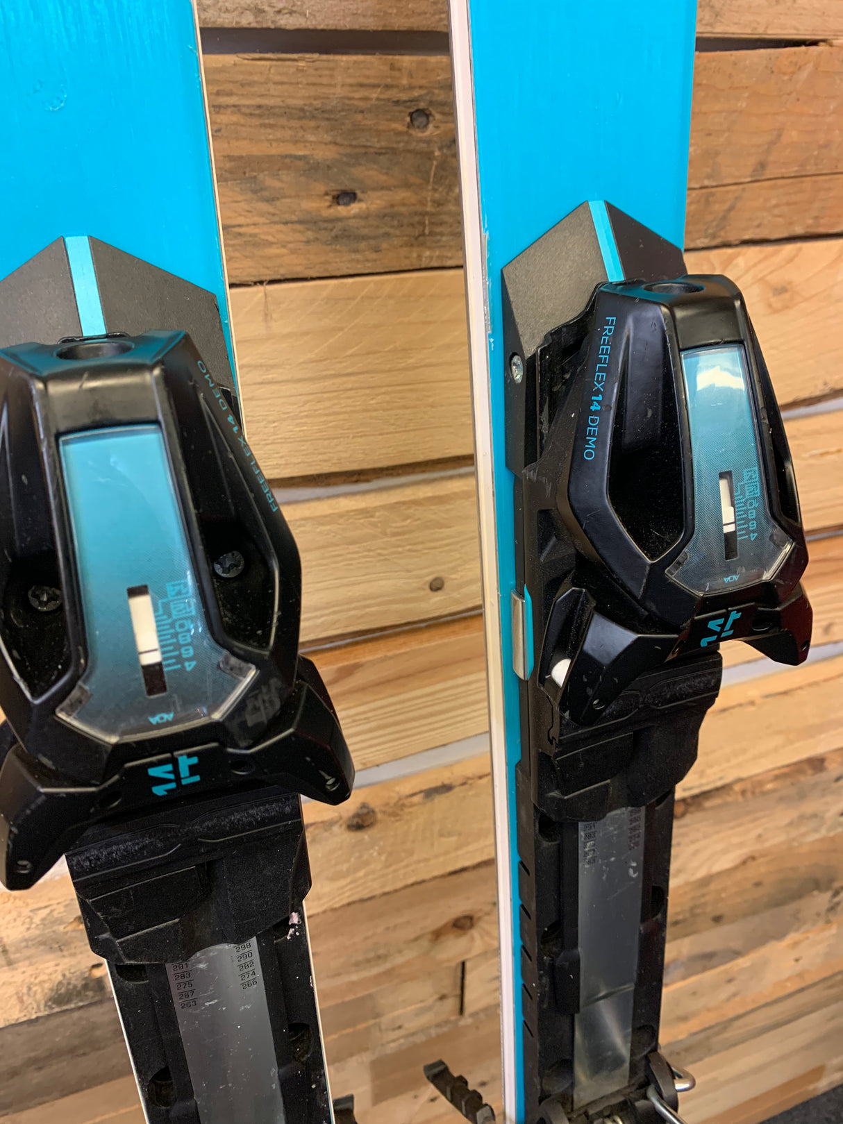 Worldcup Rebels e-Race Pro with FreeFlex ST 14 Demo Bindings 23/24 (EX DEMO)