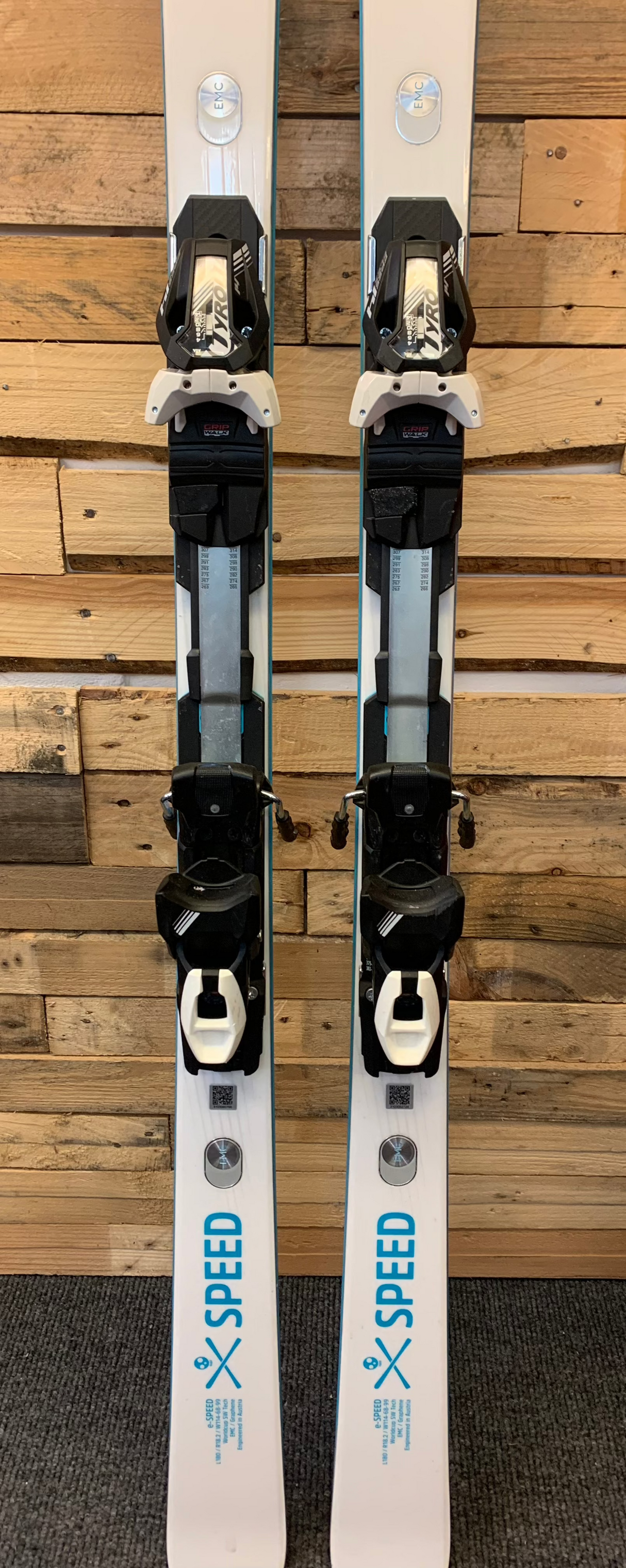 Worldcup Rebels e-Speed with FreeFlex ST 14 DEMO Bindings 24/25 (EX DEMO)