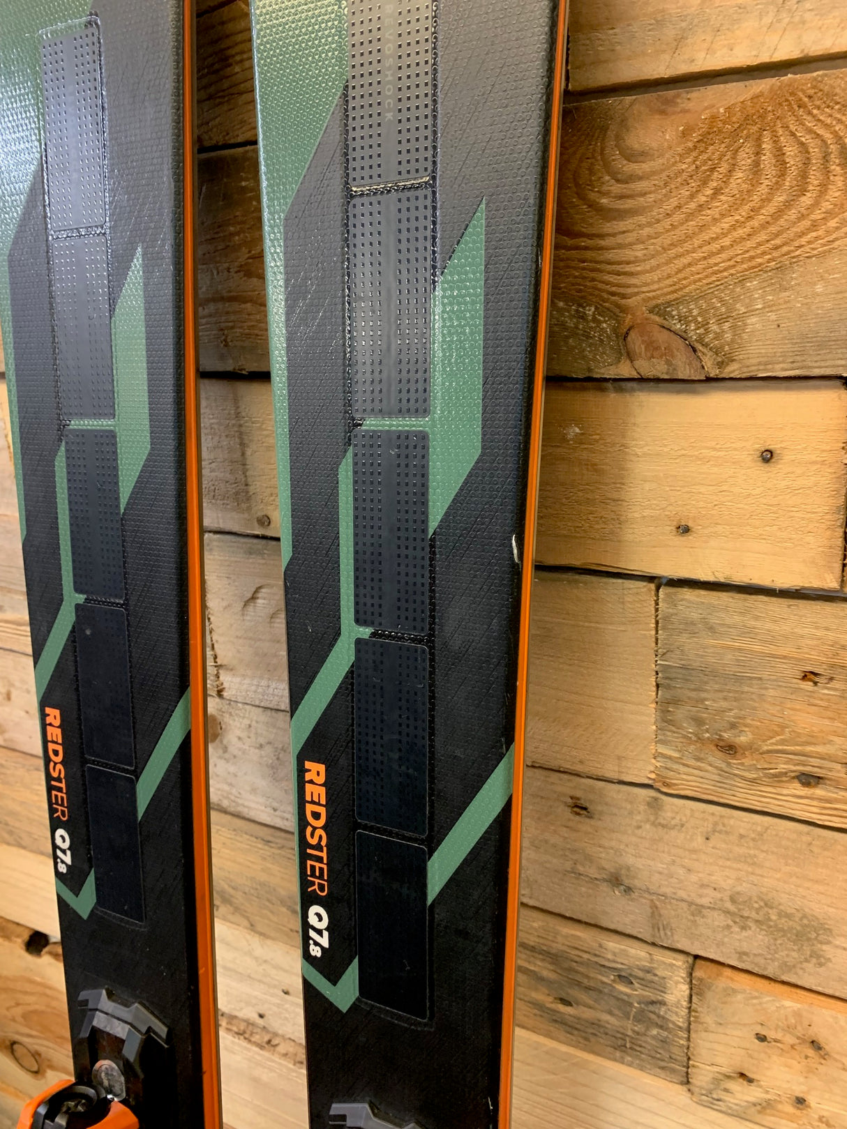 EX DEMO - REDSTER Q7.8 REVOSHOCK C + MI 12 GW