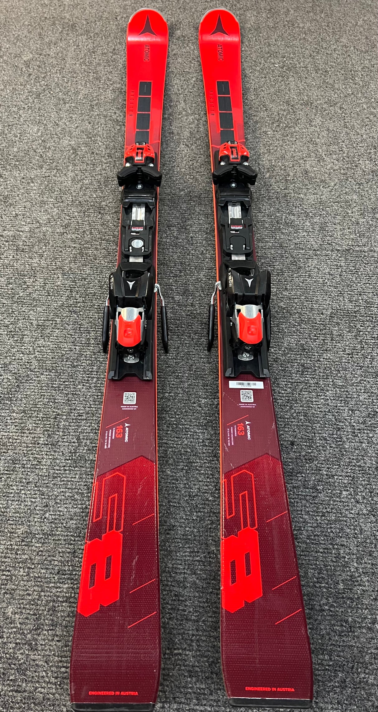 REDSTER S8 REVOSHOCK C + X 12 GW Bindings 23/24 (Ex Demo)