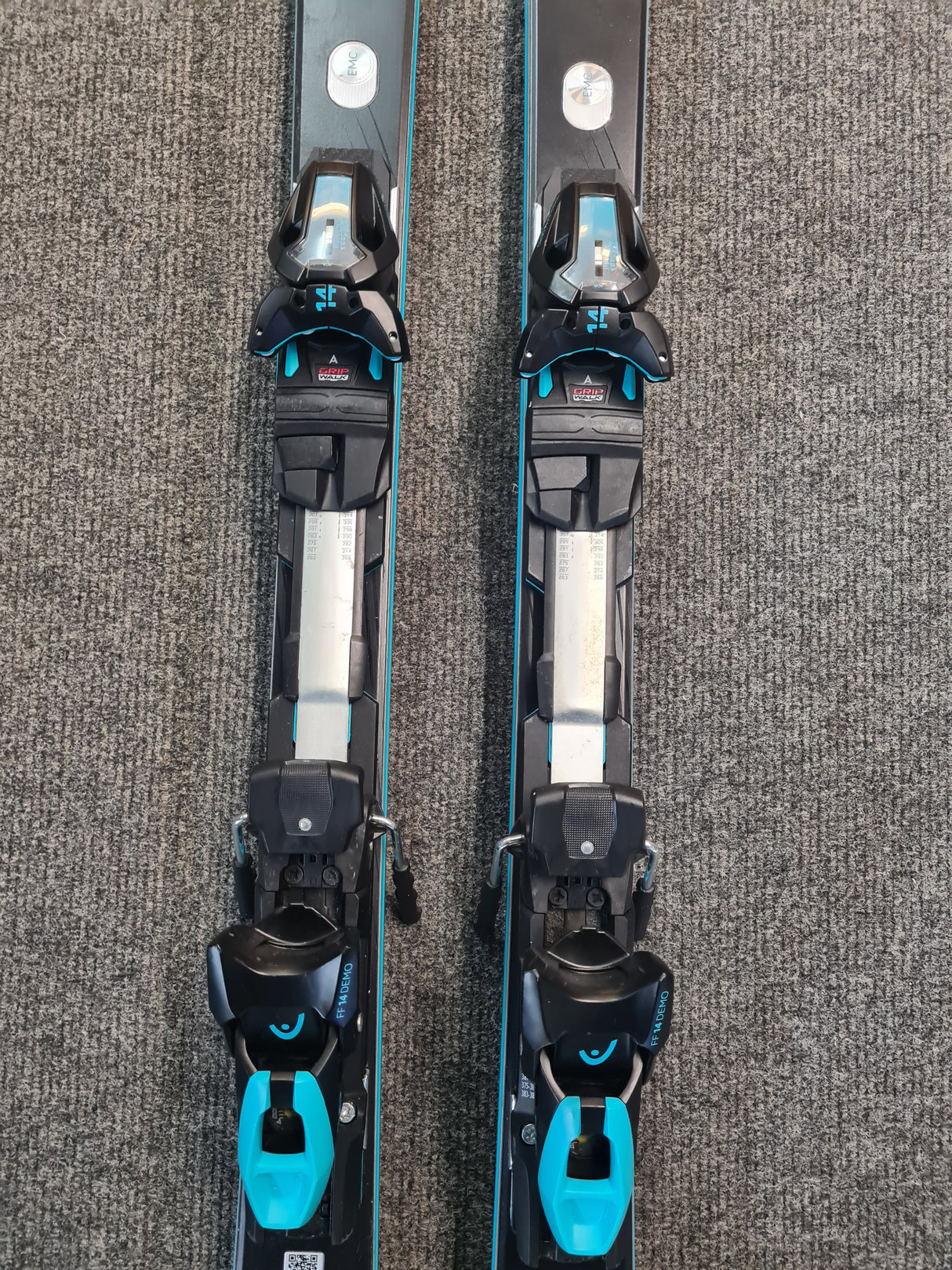 WC Rebels e-race RP EVO with FreeFlex DEMO 14 GW bindings 23/24 (EX DEMO)