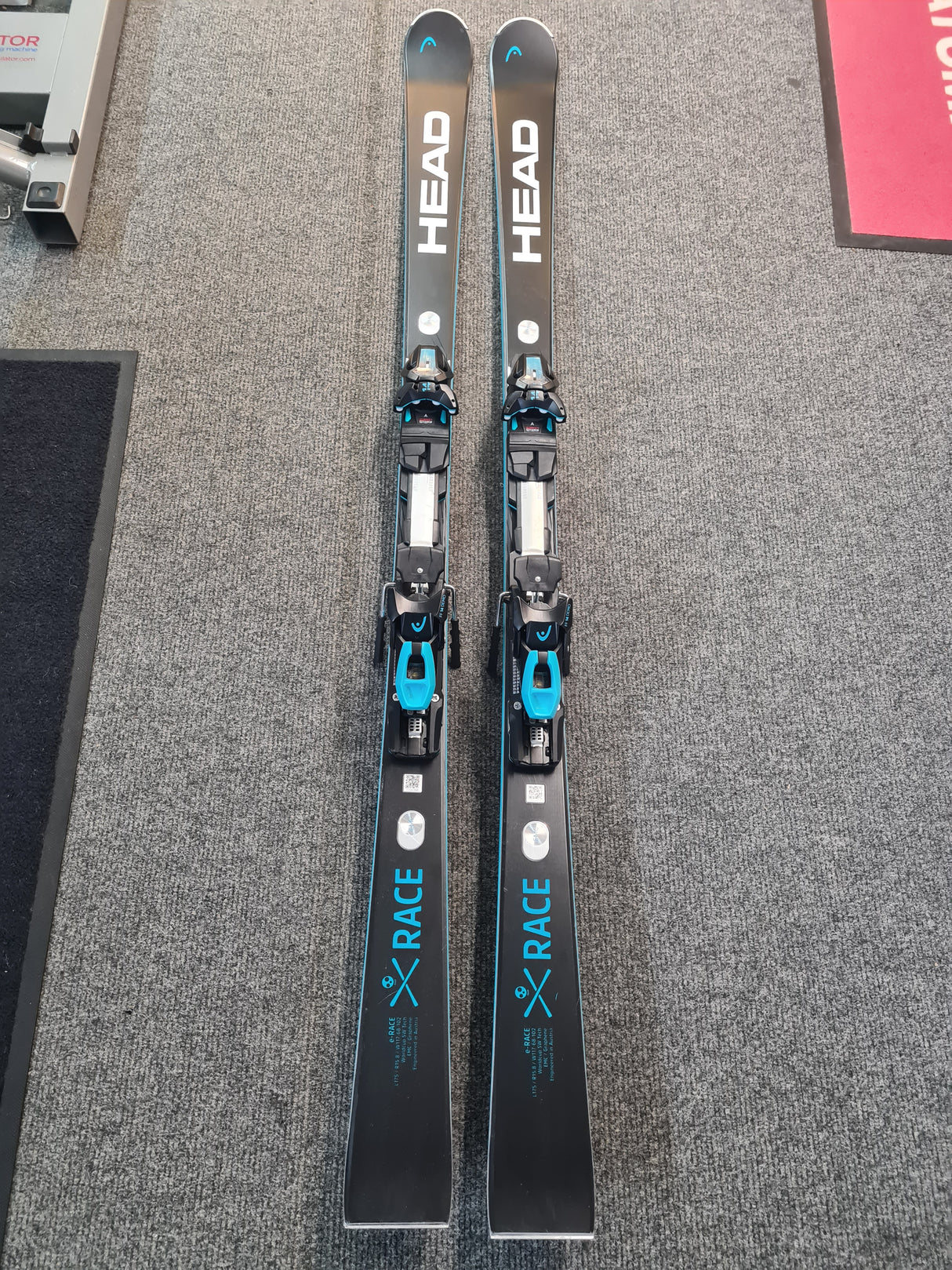 WC Rebels e-race RP EVO with FreeFlex DEMO 14 GW bindings 23/24 (EX DEMO)