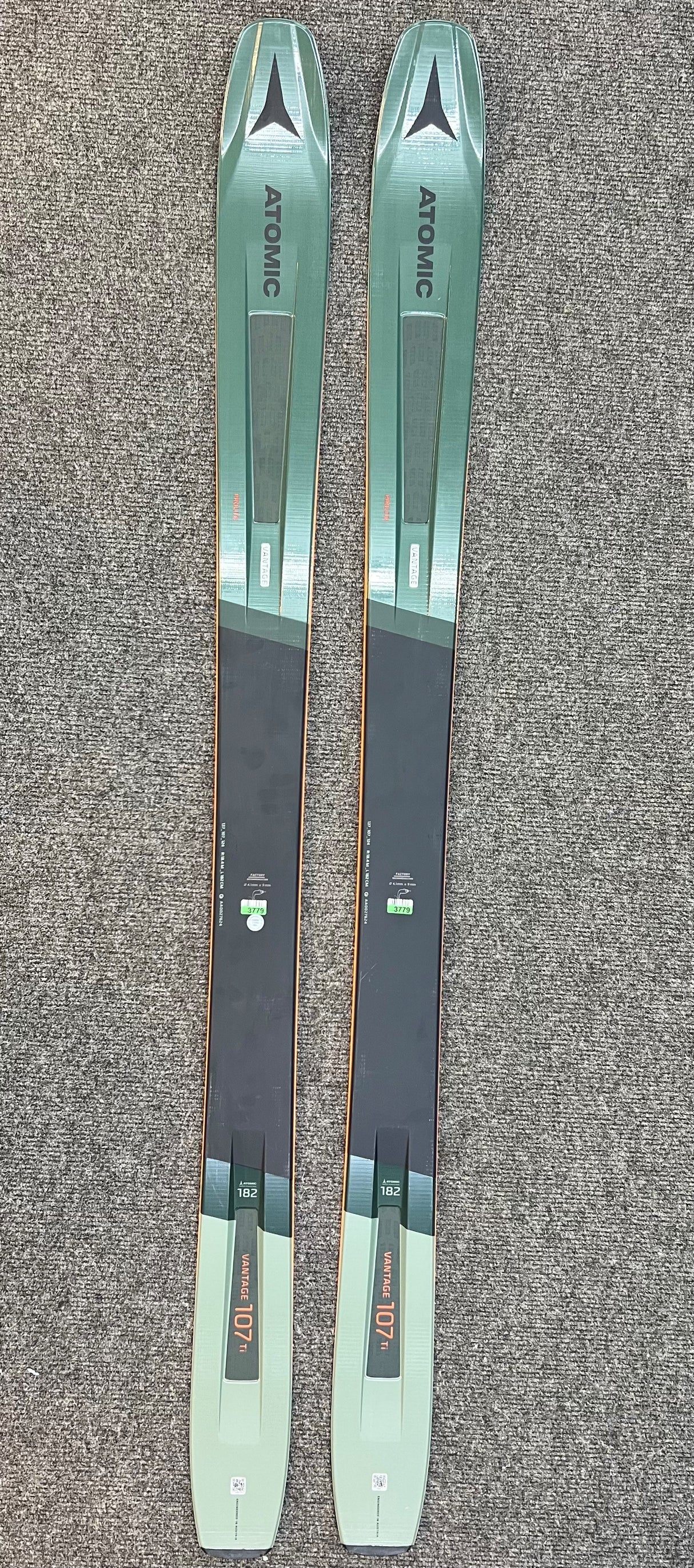 Vantage 107 ti Skis