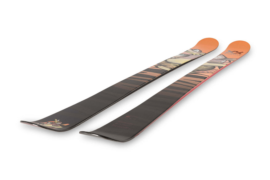 REVOLT 95 Skis