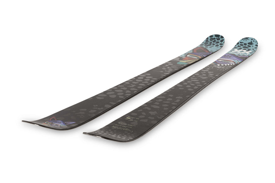 REVOLT 104 Skis