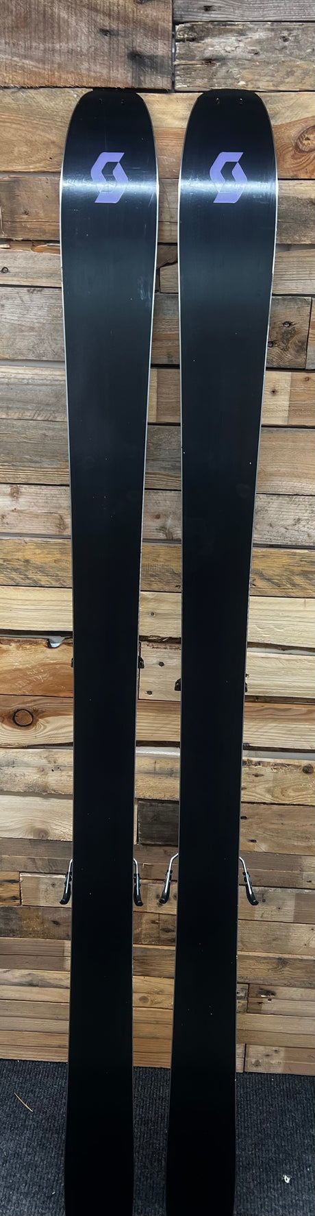 Ex-demo Scott Explorair 88 W including Marker Alpinist 10 bindings