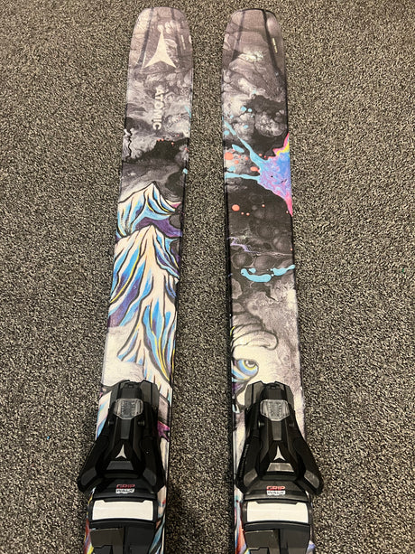 Bent 90 24/25 Ex Demo inc. Strive 13 Bindings