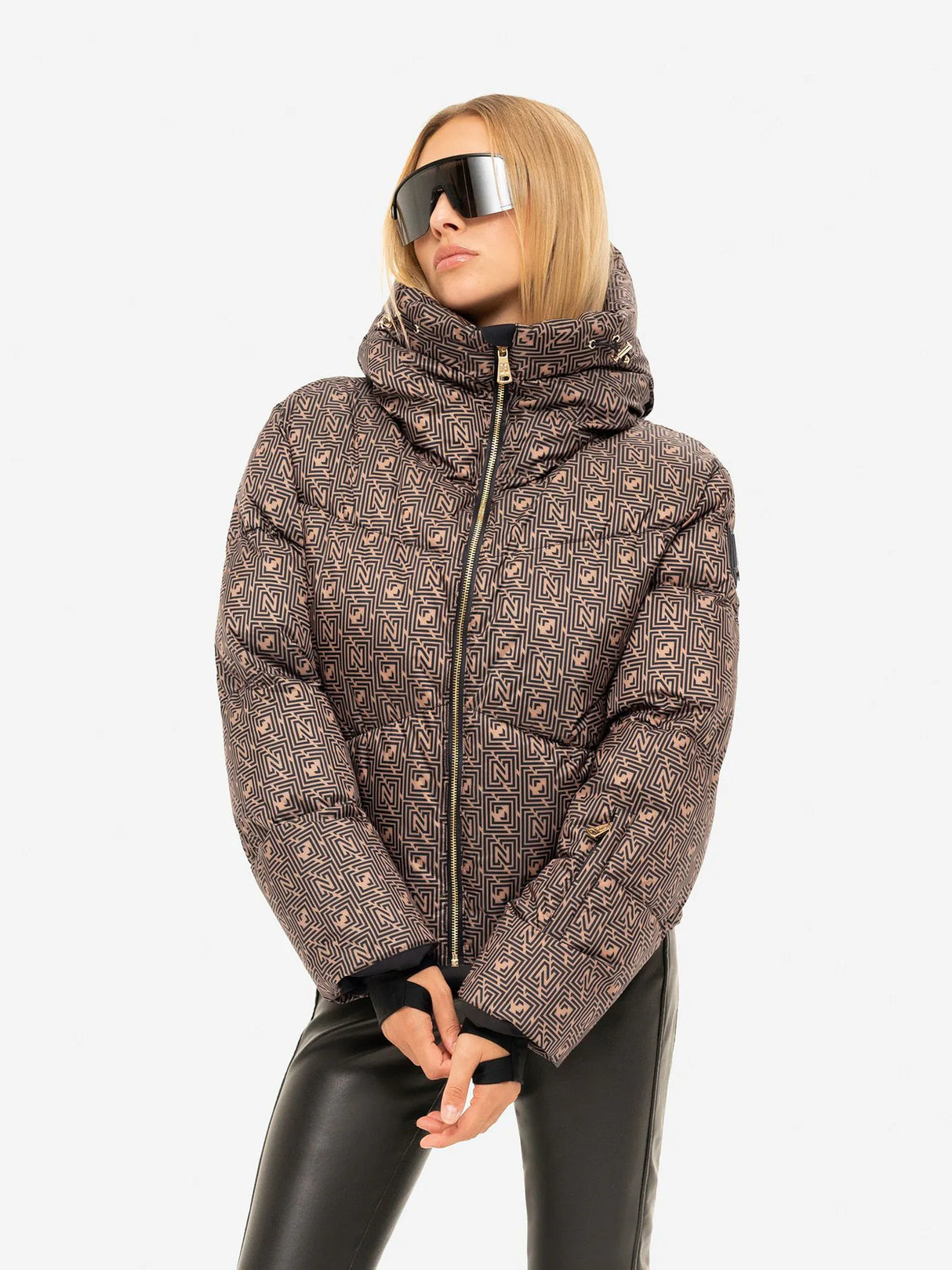 Newport Logo Jacket 25/26